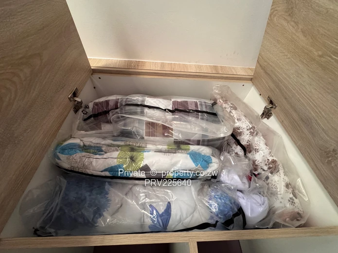 Neat fully furnished 4 bedroomed cottage to rent in Pomona (Sole Mandate)