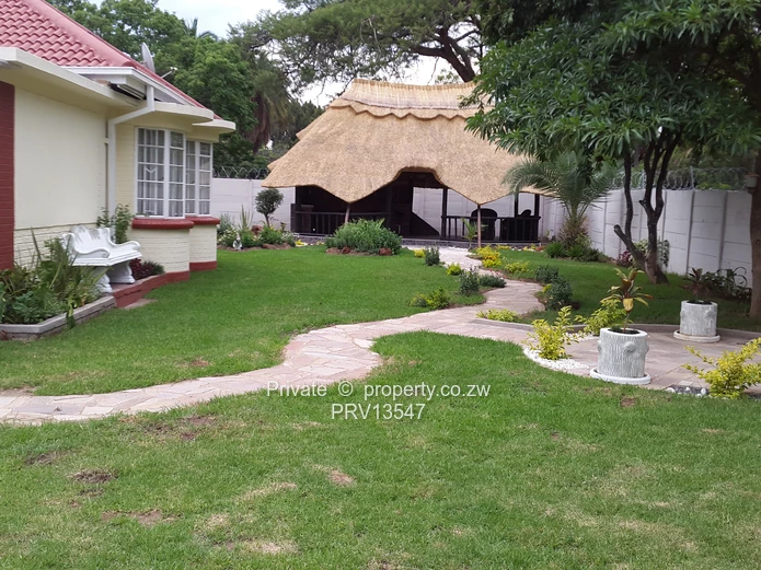 Neat Compact 3 Bedroomed House Avondale