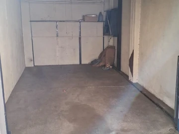 2 Bedroom Flat & Apartment