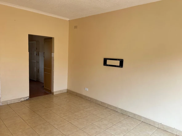 2 Bedroom Garden Flat