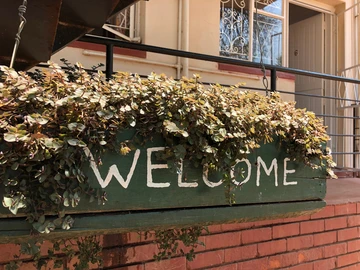 3 Bedroom Flat & Apartment