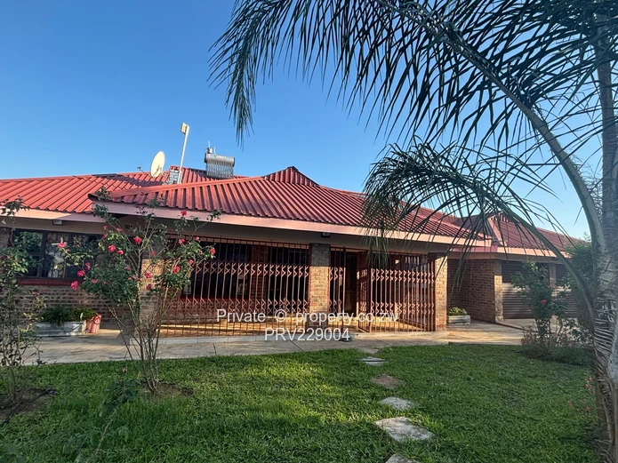 Chinhoyi Property For Rent!!!