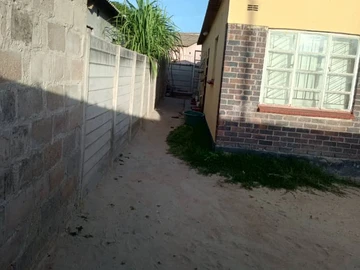 Chitungwiza unit N house for sale 