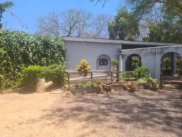 3-Bedroom Luxury Home with Extras in Hillside, Bulawayo South