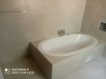 3 Bedroom Flat & Apartment