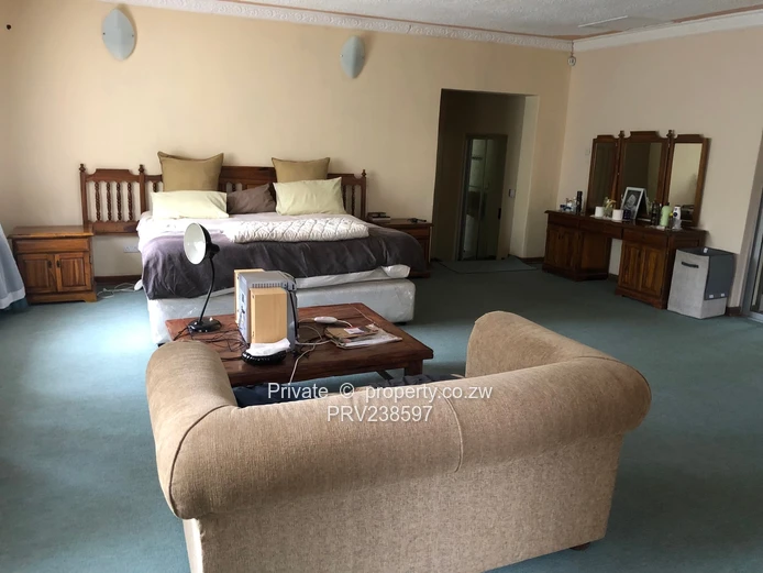 4 Bedroom Family Home in Vibrant Greystone Park (Sole Mandate)