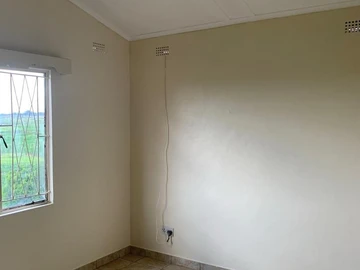 2 Bedroom Flat & Apartment