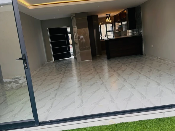 3 Bedroom Garden Flat