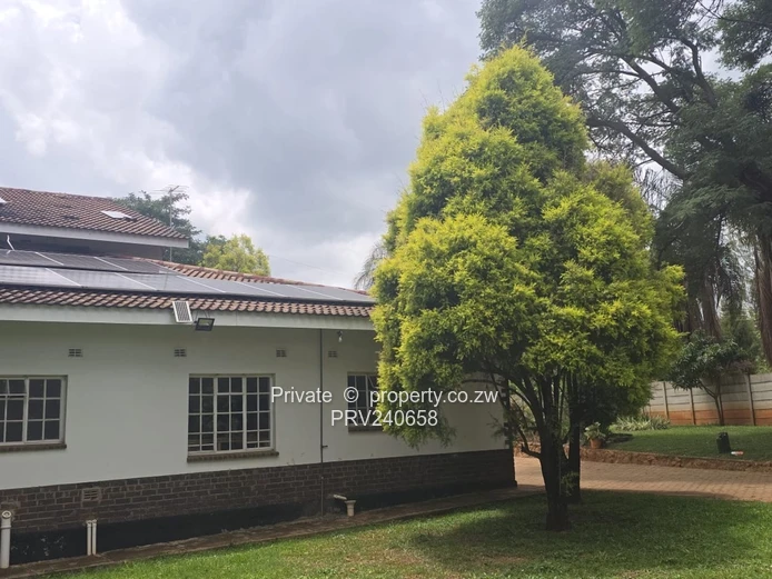 Spacious 6-Bedroom Dream Family Retreat with Stunning garden & Panoramic View