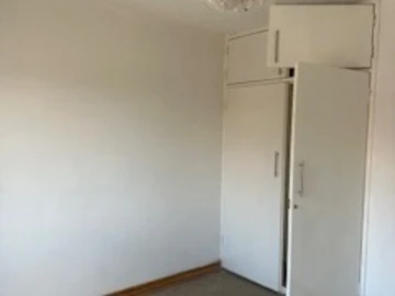 2 Bedroom Flat & Apartment