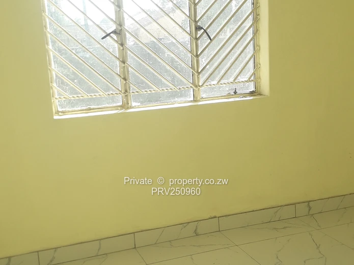 2 bed house available now in quite location (Sole Mandate)