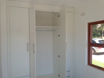 3 Bedroom Flat & Apartment
