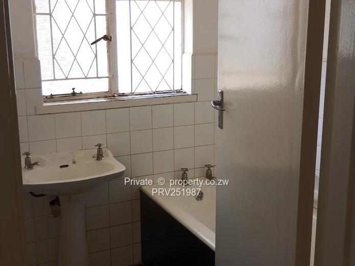 Prime  Commercial premises for Use as  offices, showroom, school , corporate headquarters 