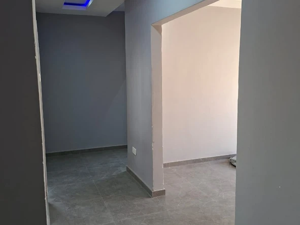 3 Bedroom Flat & Apartment