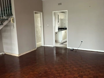 2 Bedroom Flat & Apartment