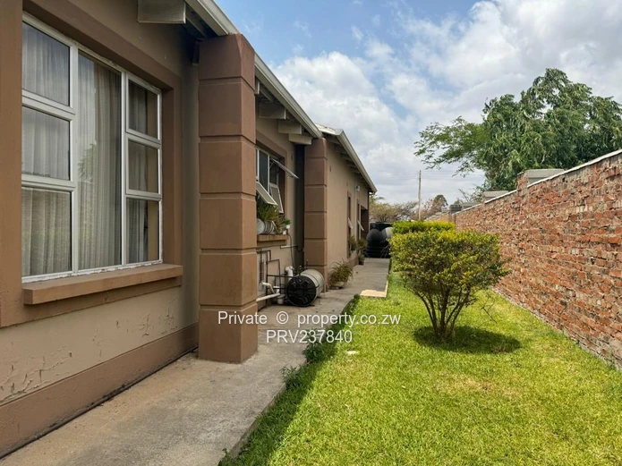 Arlington estate 4bedroomed house for sale 