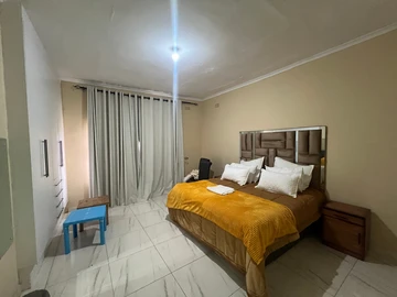 3 Bedroom Garden Flat