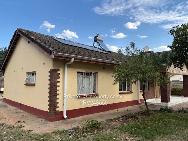 Braeside property for Rent  (Sole Mandate)