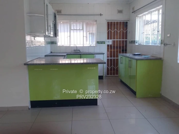 Beautiful 3 bedroomed cluster house to rent in Greendale.