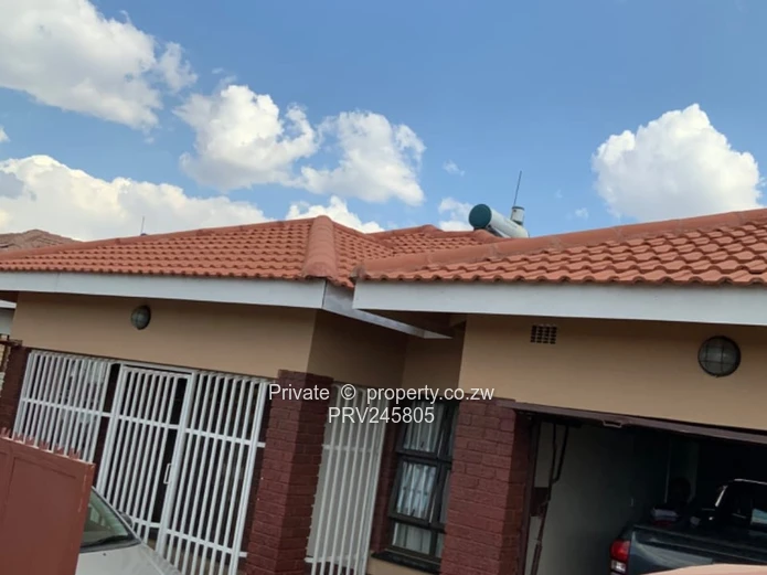 House for sale (Sole Mandate)