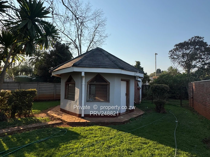 Studio apartment in Gunhill (Sole Mandate)