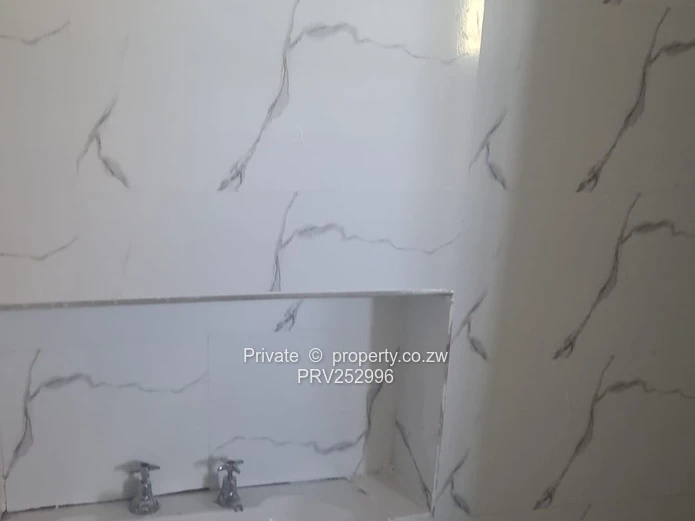Spacious 3-Bed Zimre Park Flat with Security Grill & Borehole