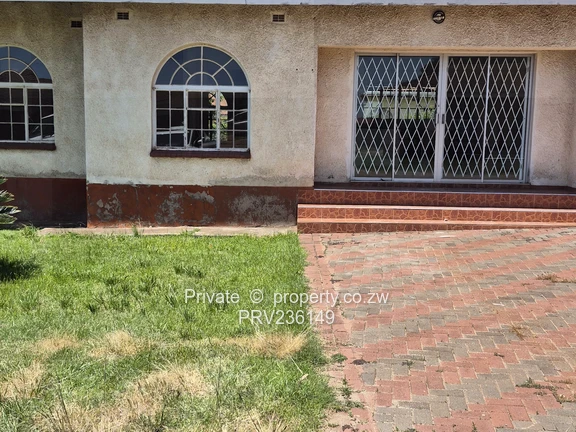 3 Bed Flat to Let, Meyrick Park (Sole Mandate)