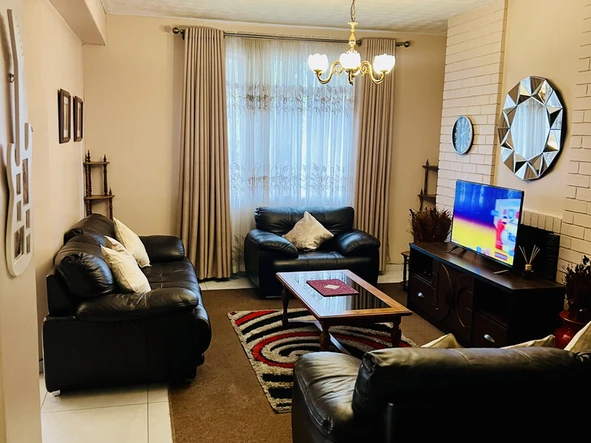 3 Bedroom Flat & Apartment