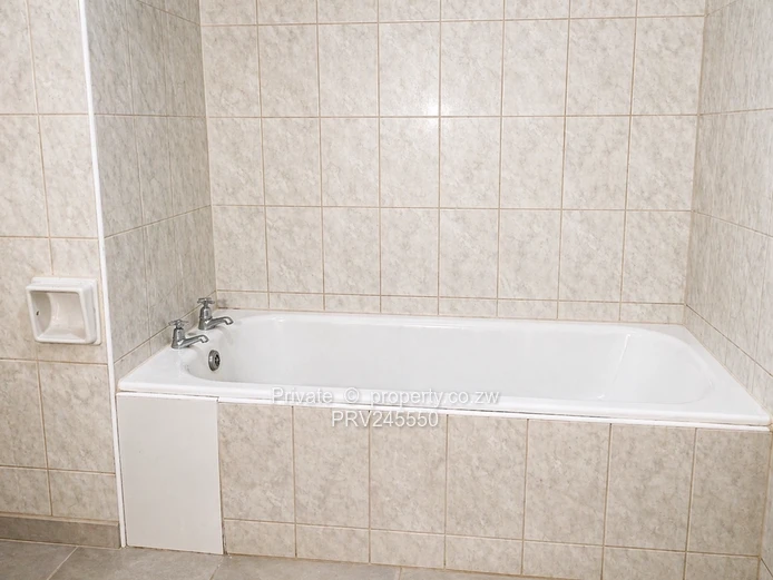 Neat, Secure, ideally located 1 bedroom Apartment (Spencer Cook)