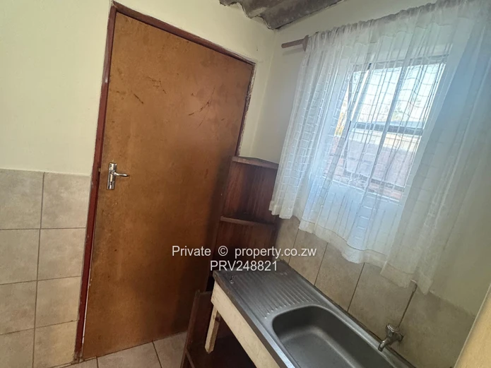 Studio apartment in Gunhill (Sole Mandate)