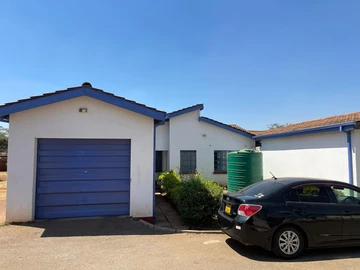 3-Bedroom Apartment in Bluffhill (Westgate)