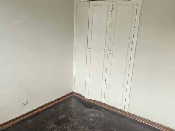 2 Bedroom Flat & Apartment