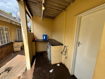 3 Bedroom Garden Flat