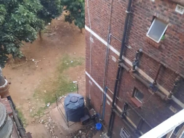 2 Bedroom Flat & Apartment