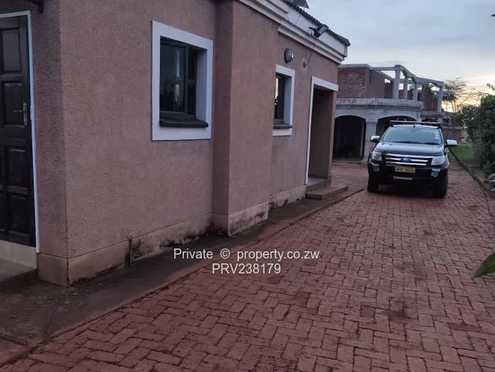 To let 3 Bedroomed Cottage mount pleasant heights (Sole Mandate)