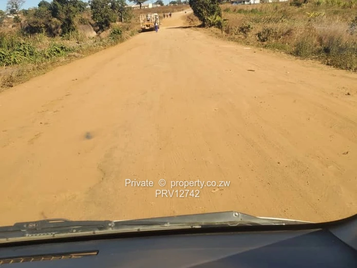 2 options available is a 5ha MARONDERA FARM PLOTS  FOR SALE and 2.Nyazura Farm 51ha size (Sole Mandate)