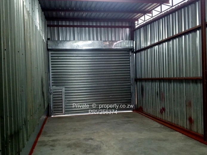 WILLOWVALE - 140sqm MULTI PURPOSE WORKSHOP / WAREHOUSE + 30sqm OFFICES TO LET (Sole Mandate)