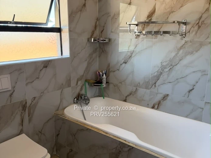 Cluster House to rent in New Marlborough