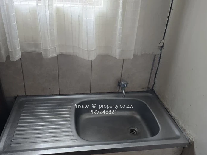 Studio apartment in Gunhill (Sole Mandate)