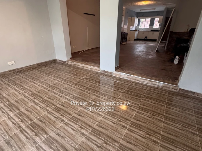 4 bedroomed townhouse, (UK Style) one bedroom ensuite.  (Sole Mandate)