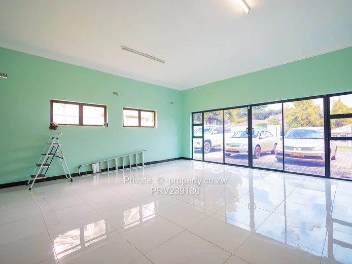 Luxury 4-Bed Home, Borrowdale Brooke  (Sole Mandate)