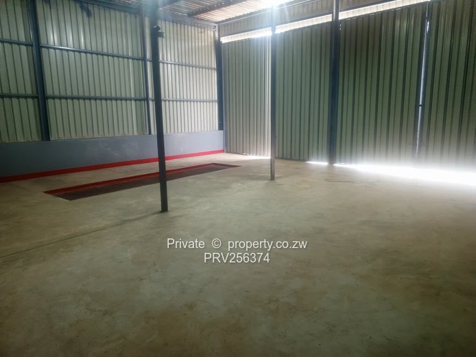 WILLOWVALE - 140sqm MULTI PURPOSE WORKSHOP / WAREHOUSE + 30sqm OFFICES TO LET (Sole Mandate)