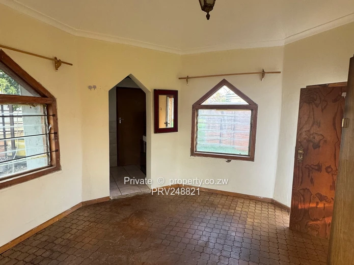 Studio apartment in Gunhill (Sole Mandate)