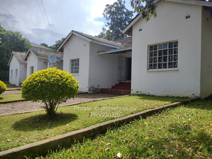 3 Beds Garden Flat