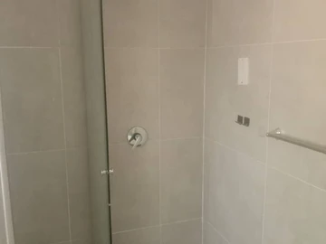 3 Bedroom Flat & Apartment