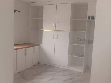 3 Bedroom Flat & Apartment