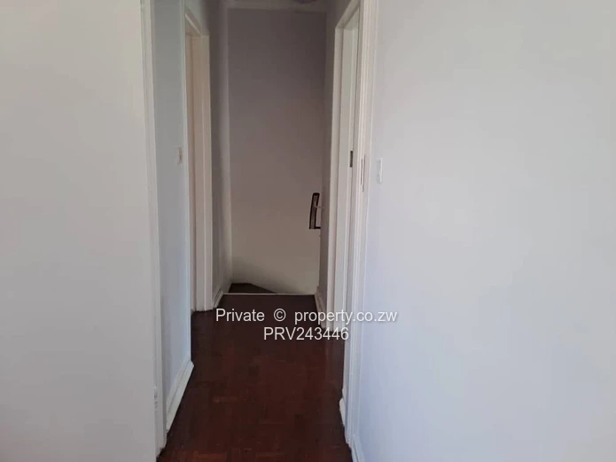 Neat 2 bed duplex garden flat for Rent