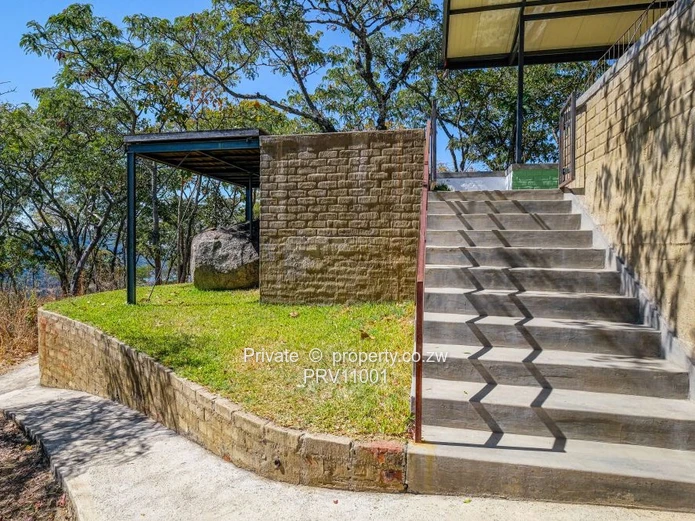 Panoramic views in Christon Bank. Paradise 15 mins from Harare.