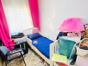 3 Bedroom Flat & Apartment