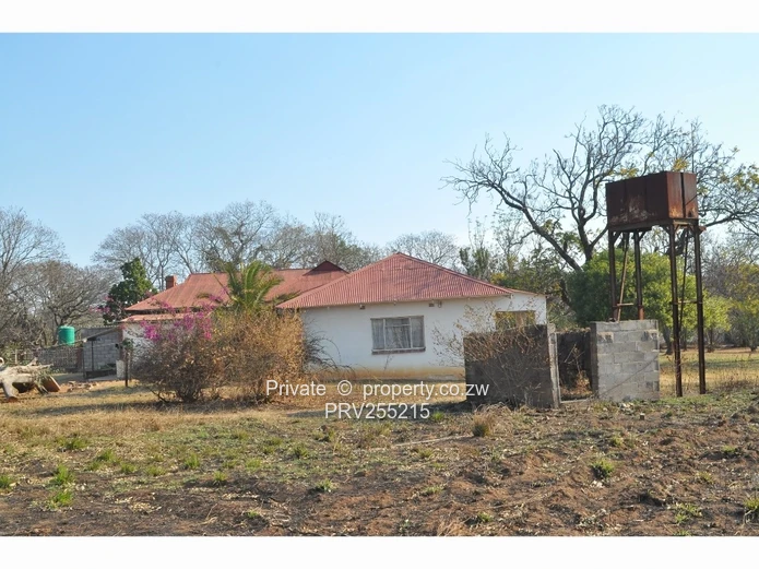 4 Bedrooms house in Burnside on 7614m2